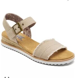 BOBS Desert Kiss Adobe Princess Strap Women's Tan Sandals-Size 7- like new